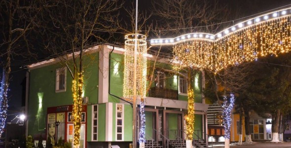 FOTO // Premieră în Moldova. La Orhei se implementează un proiect grandios de reconstrucție a fațadelor blocurilor de locuit